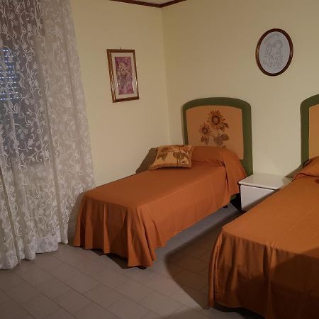 Top Bedroom Golfo - Le Lincelle, Lamezia - 2 Extra Large Single Beds ซานเตอูเฟเมีย ลาเมเซีย ภายนอก รูปภาพ